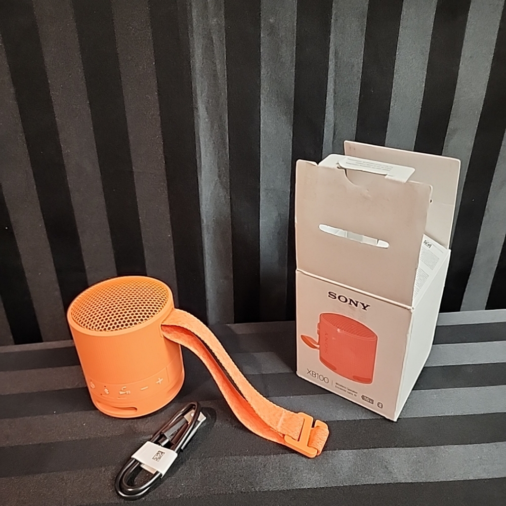 Sony XB100 Wireless Waterproof Bluetooth Speaker Hands Free Mic & Carry Strap